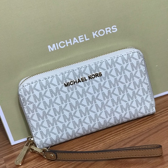 Michael Kors SET Vanilla:Ciara Tote Bag+Wallet - Picture 6 of 8